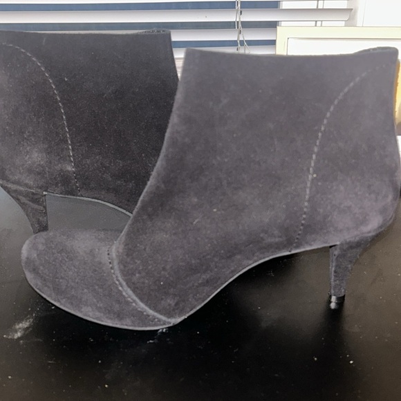 Pedro Garcia black low heel booties size 38 - Picture 6 of 11